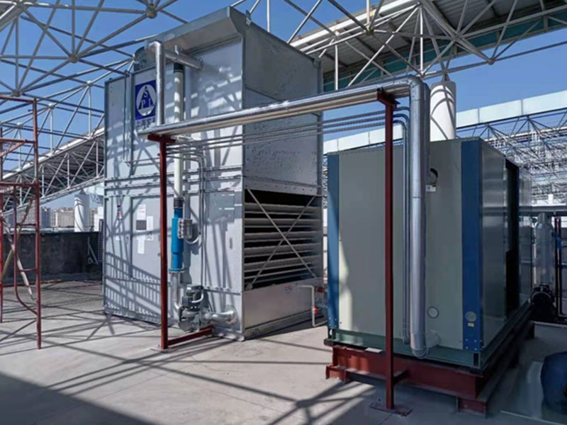 ����ĳ��ױƷ��˾�칫¥����յ���Ŀ